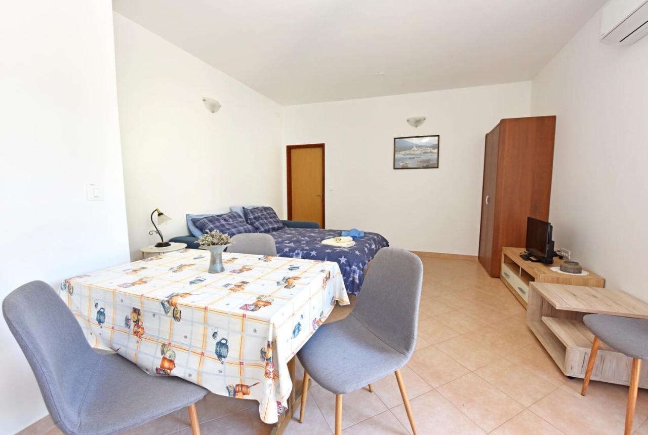 Apartments Denis Poreč Extérieur photo