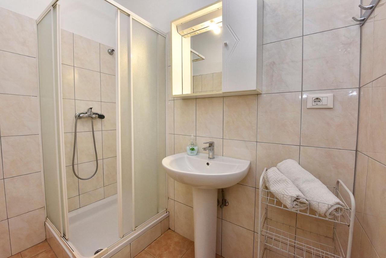 Apartments Denis Poreč Extérieur photo